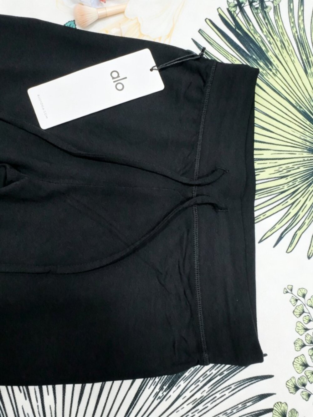 ALO Yoga NWT Sway Bootcut Sweatpant Black Elongating Lounge Pants🖤 - Picture 9 of 16